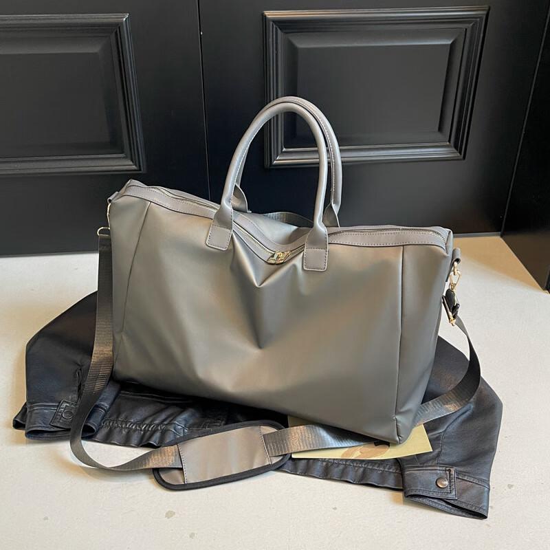 OLOMM Versatile Travel & Gym Bag Standard