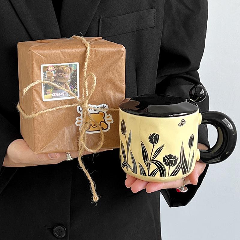 Retro Flower Ceramic Mug with Lid Spoon Premium Sense Drinking Cup Couple Gift Household Coffee Milk Mug