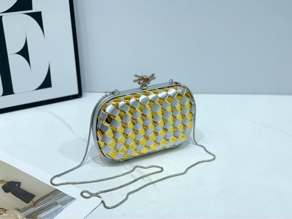 Elegant Luxury Evening Woven Chain Clutch - Women's High-Style Shoulder Bag