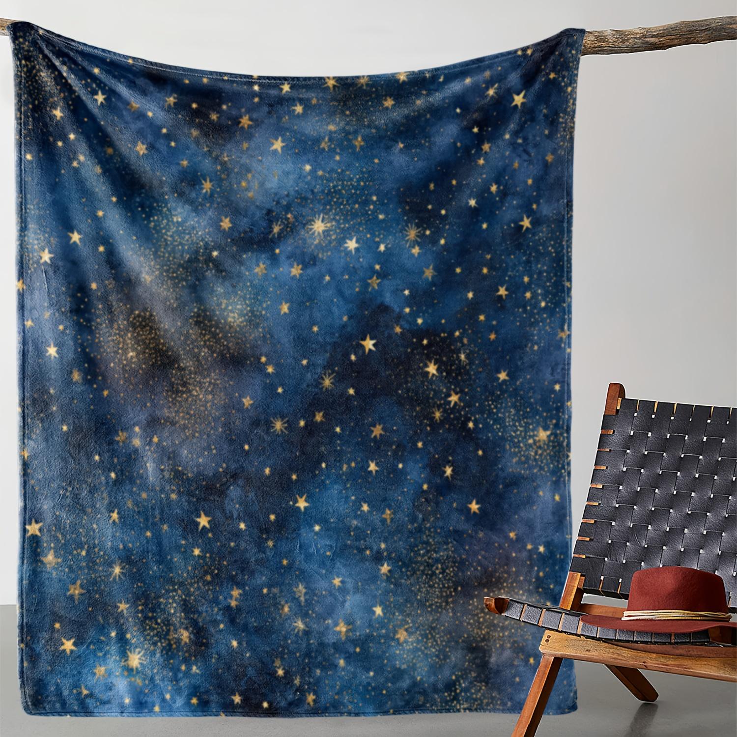 

1pc Zeal Lily Flannel Blanket - Deep Blue Starry Night Sky with Golden Stars, Soft Warm All-Season Luxury Throw for Bed, Sofa 75x90cm28x35in