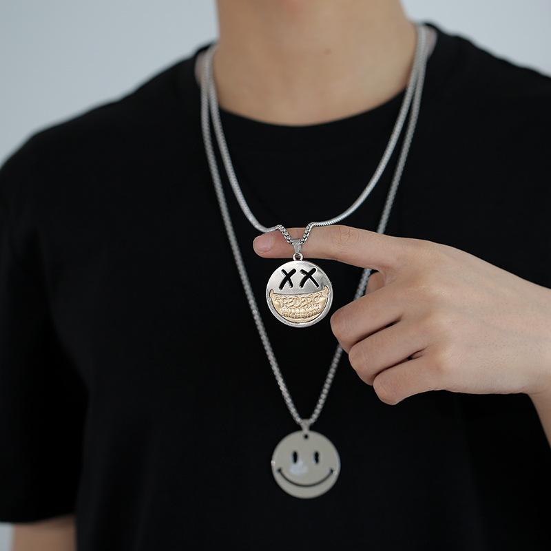 Rotating Smiley Face Necklace Round Brand Men'S Tide Cold Wind Pendant Women'S Hip Hop Accessories Titanium Steel Pendant