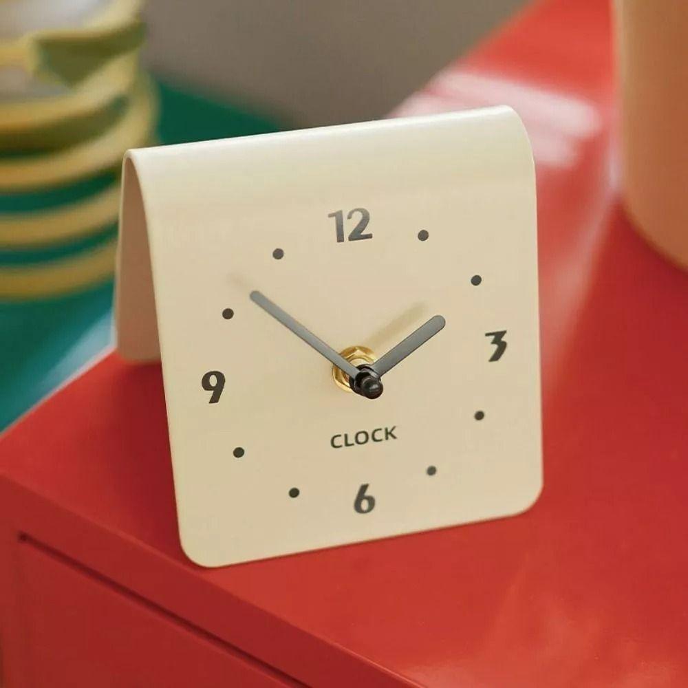 Creative Silent Desk Clock Acrylic Bedside Table Clock New Tabletop Clock
