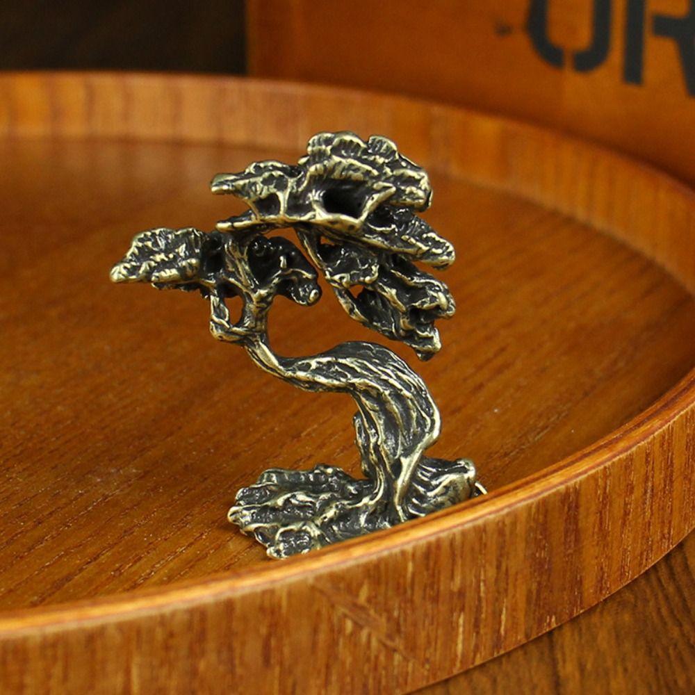 

Медная мини-скульптура сосны, китайская статуэтка дерева, латунное приветственное украшение для автомобиля в виде сосны