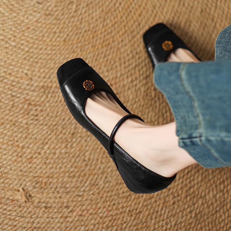 New Four-season Wear Women's Casual Single Shoes Solid Color Buckle Square Head Light Mouth Bevel Heel Lazy Shoes Large and Small Size Women's Shoes