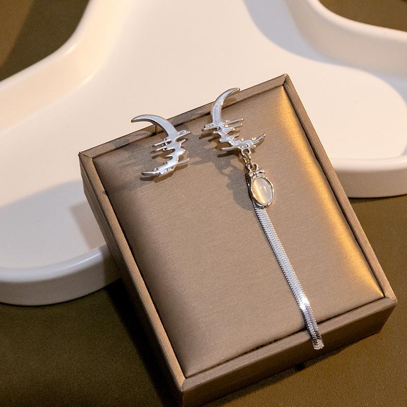 Fairy Butterfly Fringed Earrings Collection, Metal Wind Diamond Chain Earrings Exaggerated And Thin Stud Earrings