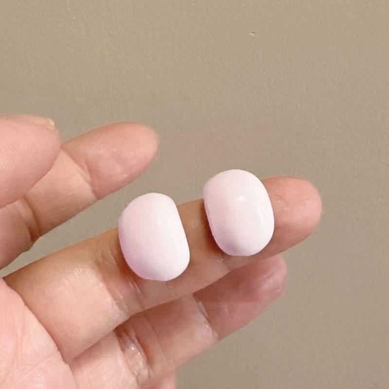 

Серьги-гвоздики из серебра 925 пробы «Капля молочной воды»: Летний стиль для свежего, сияющего образа