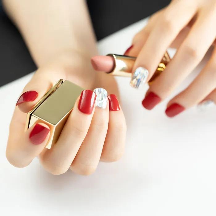 

MEGA K TIPS - Twinkle 30 типсов + двусторонний скотч для типсов