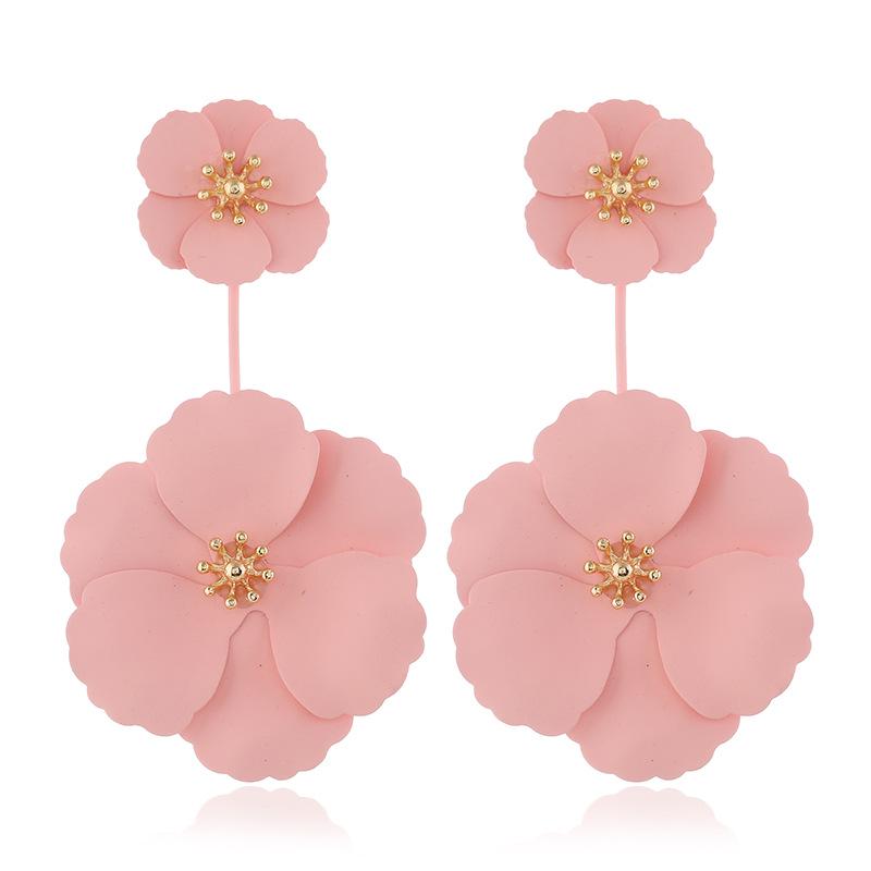 Chic Camellia Double-Layer Floral Stud Earrings - Detachable and Trendy розовый