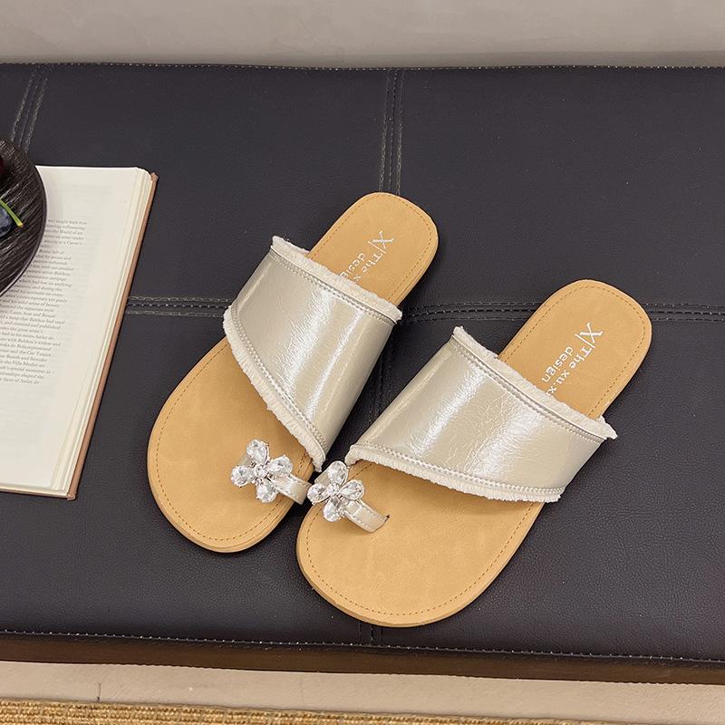 

Rhinestone Fairy Feng Boken One-word Slippers Women s Wear New Super Fire Flat Bottom Set Toe Flat Bottom French Cool Slippers 40