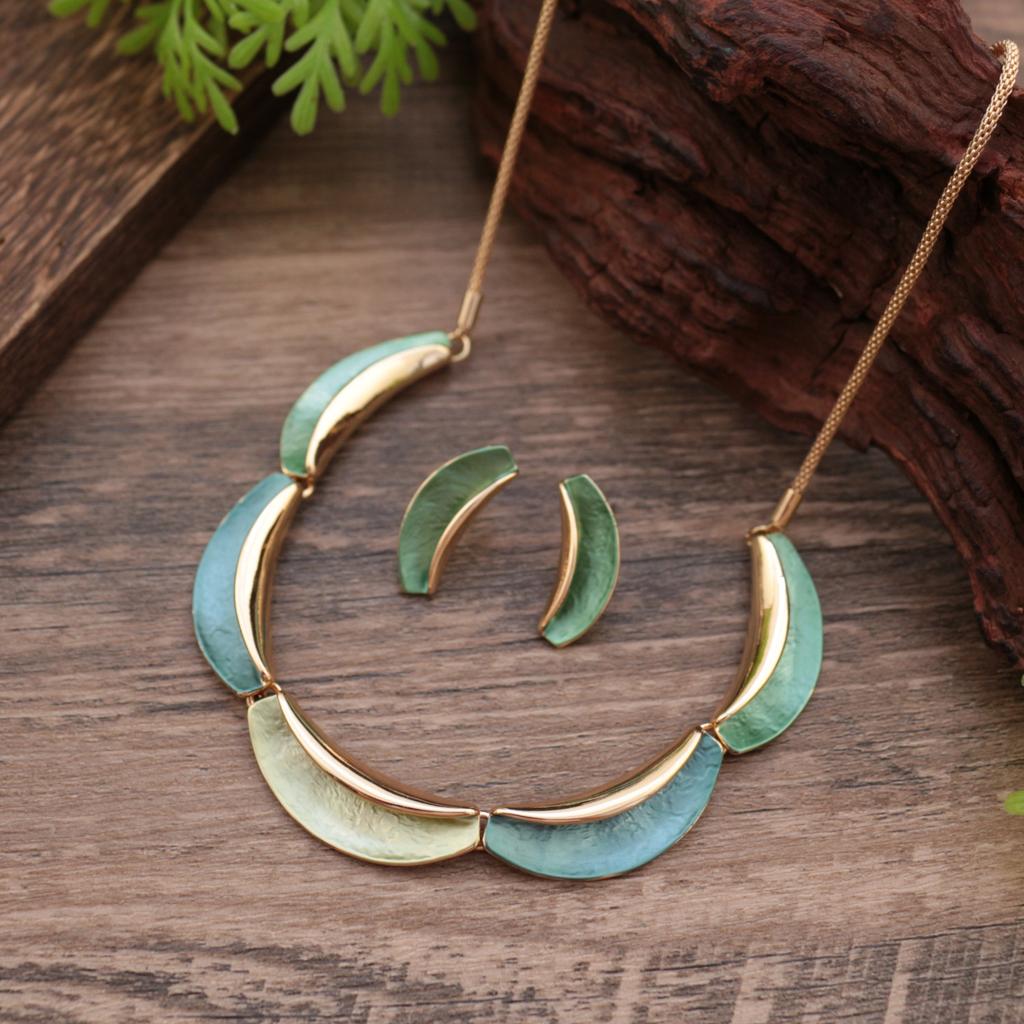 New enamel color crescent stud earrings necklace set, women's simple and high-end crescent moon necklace set