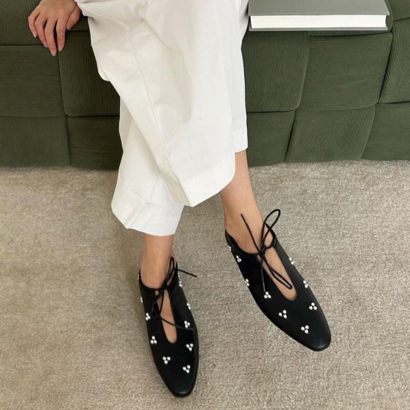 Fashion Spring Metal Rivet Decoration Shallow Mouth Ballet Flats 2025 High Quality Soft Bottom Lacing Flat Shoes Casual Comfy Shoes