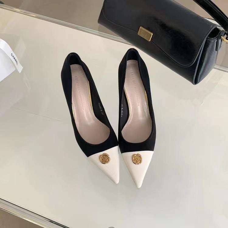 

Суперпопулярные женские туфли на высоком каблуке Xiaoxiangfeng с золотой пряжкой и цветочным узором, одинарные туфли, универсальные кожаные туфли на все времена года 39 чёрный