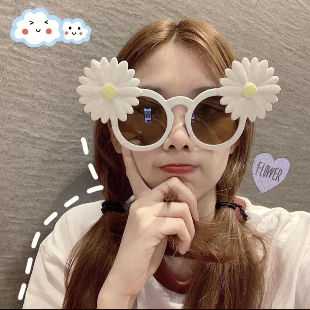 Hawaiian Beach Party Glasses: Coconut Tree, Flamingo, Parrot, Ice Cream, Flower & Wine Glass Fun