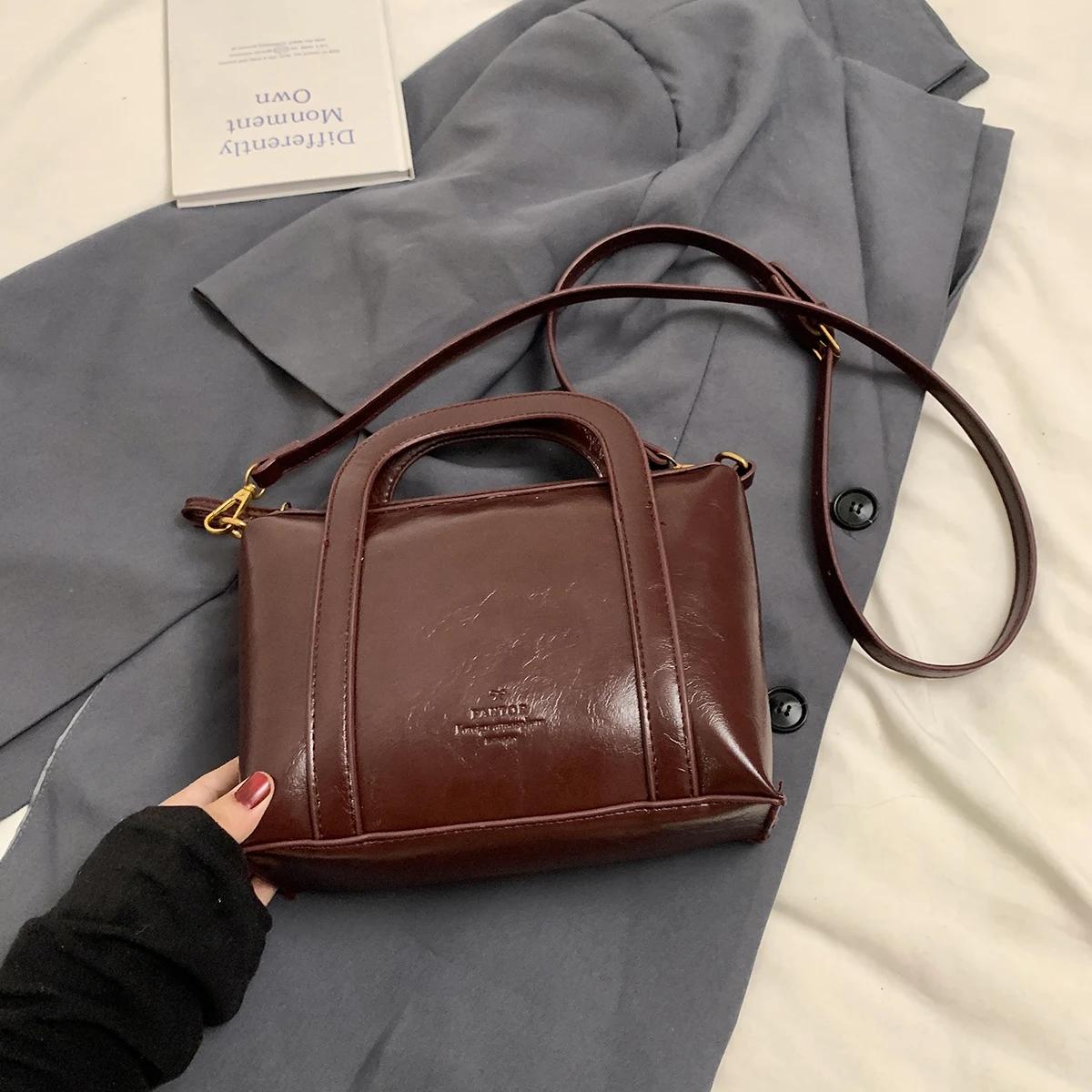 

Маленькие сумки через плечо из искусственной кожи для женщин 2024 года, зимняя мода Y2K, ретро-сумка через плечо с короткими ручками, сумки и кошельки красный