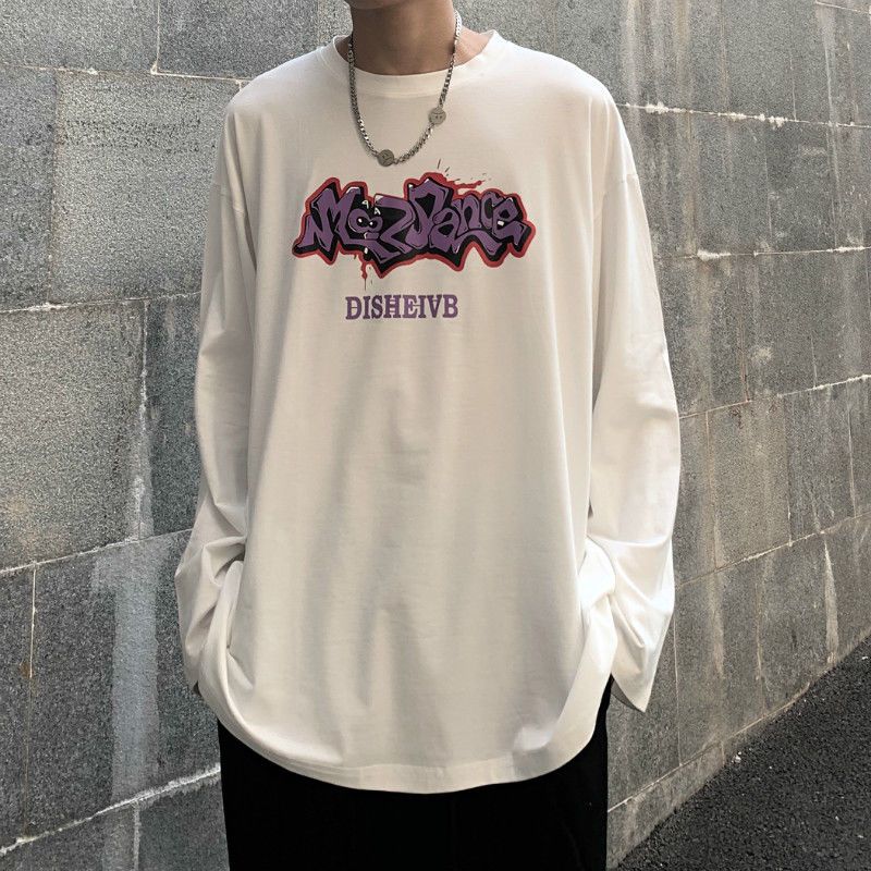 

2023 Новая весенне-осенняя мода Круглый вырез Принт букв Харадзюку Хай-стрит Корейское издание Трендовая мужская футболка-подкладка S белый