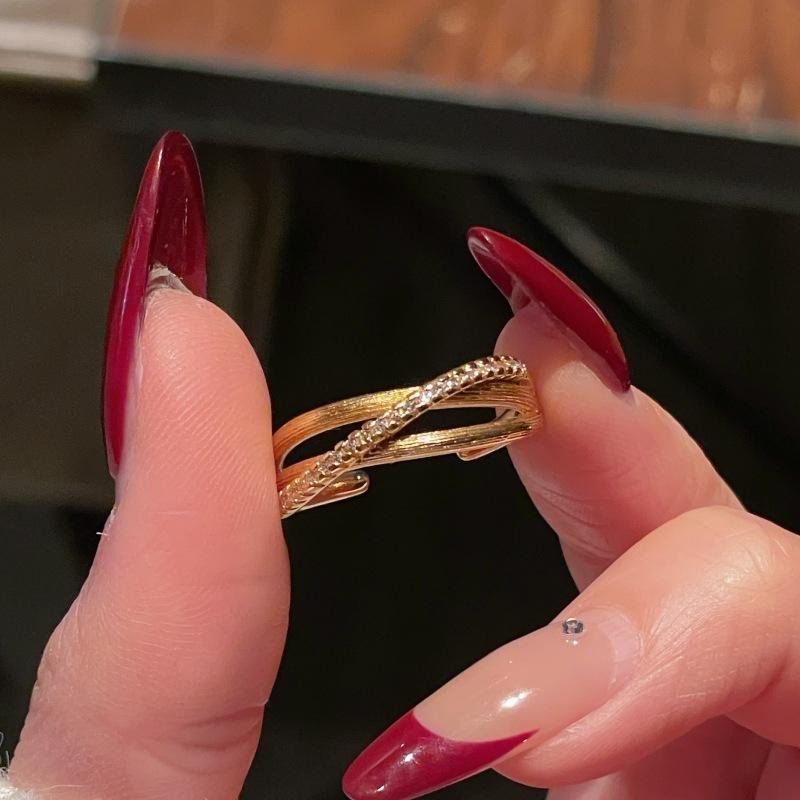 Vintage Geometric Brushed Lines Full Of Diamonds Zir*****Pen Ring Niche Design Temperament Exquisite Ring Woman