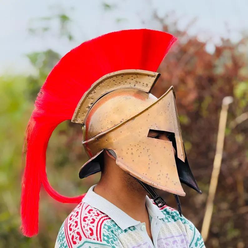 

Handmade Spartan Helmet with Red Plume: Ancient Greek Warrior Cosplay золотий
