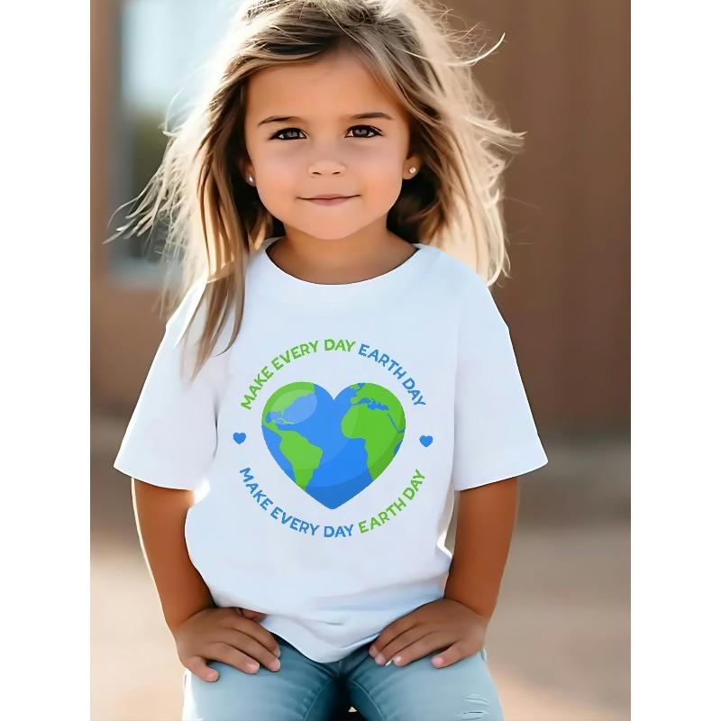 European size Girls round neck short sleeved T shirt with heart shaped earth pattern