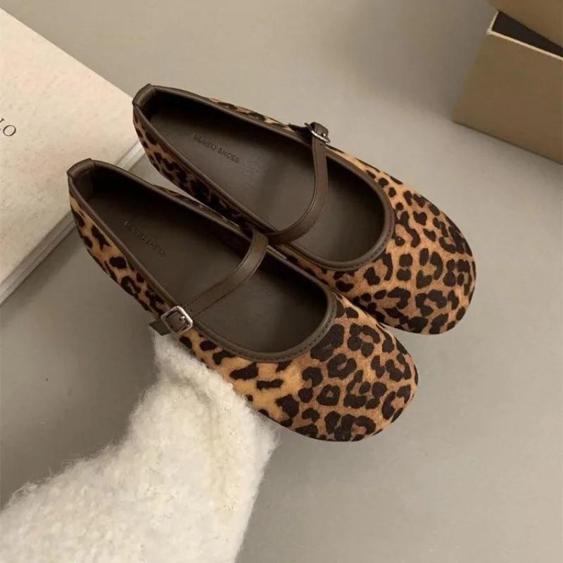 Fashion Soft and Comfortable Women's Flat Shoes Classic Round Toe Leopard Print Shoes Casual Fashion Mary Jane Shoes Zapatos De Mujer