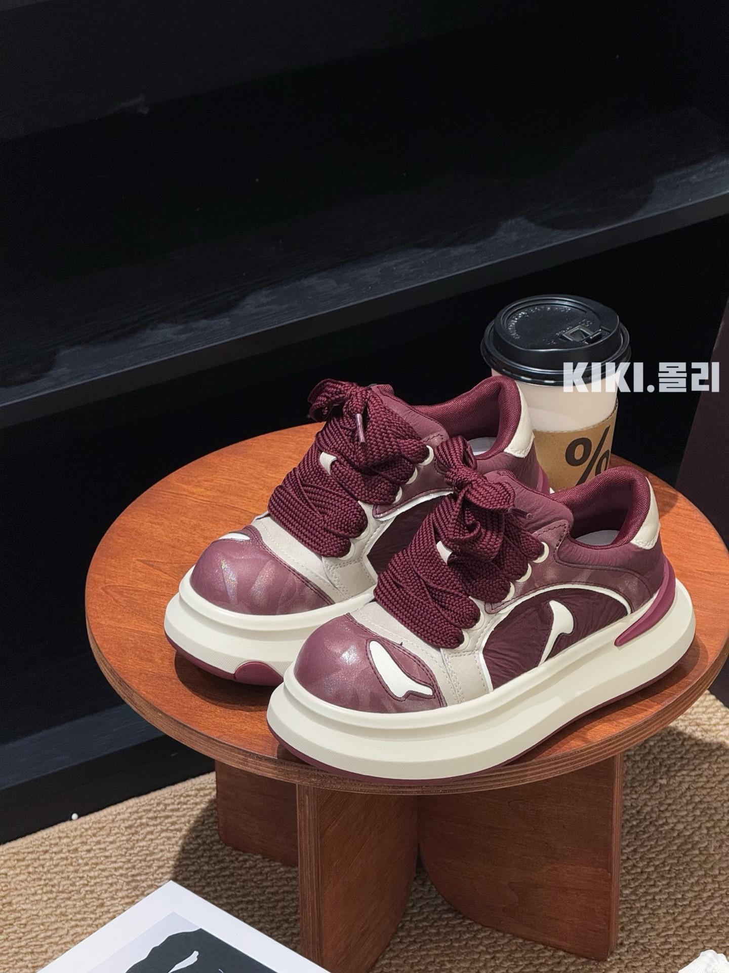 

Graffiti color matching Guochao casual sports shoes women s little white shoes spring and summer 2025 new niche design board shoes 35