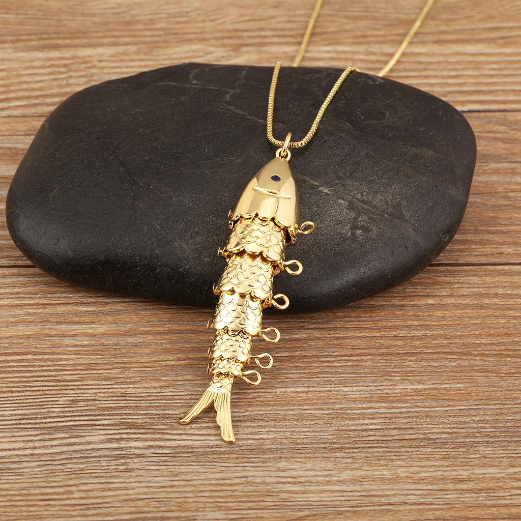AIBEF Lebensechter Goldfisch Halskette 3 Designs S/M/L Dunkelblauer Kristall Kupfer Schmuck Zubehör Party Für Damen Herren Geschenk