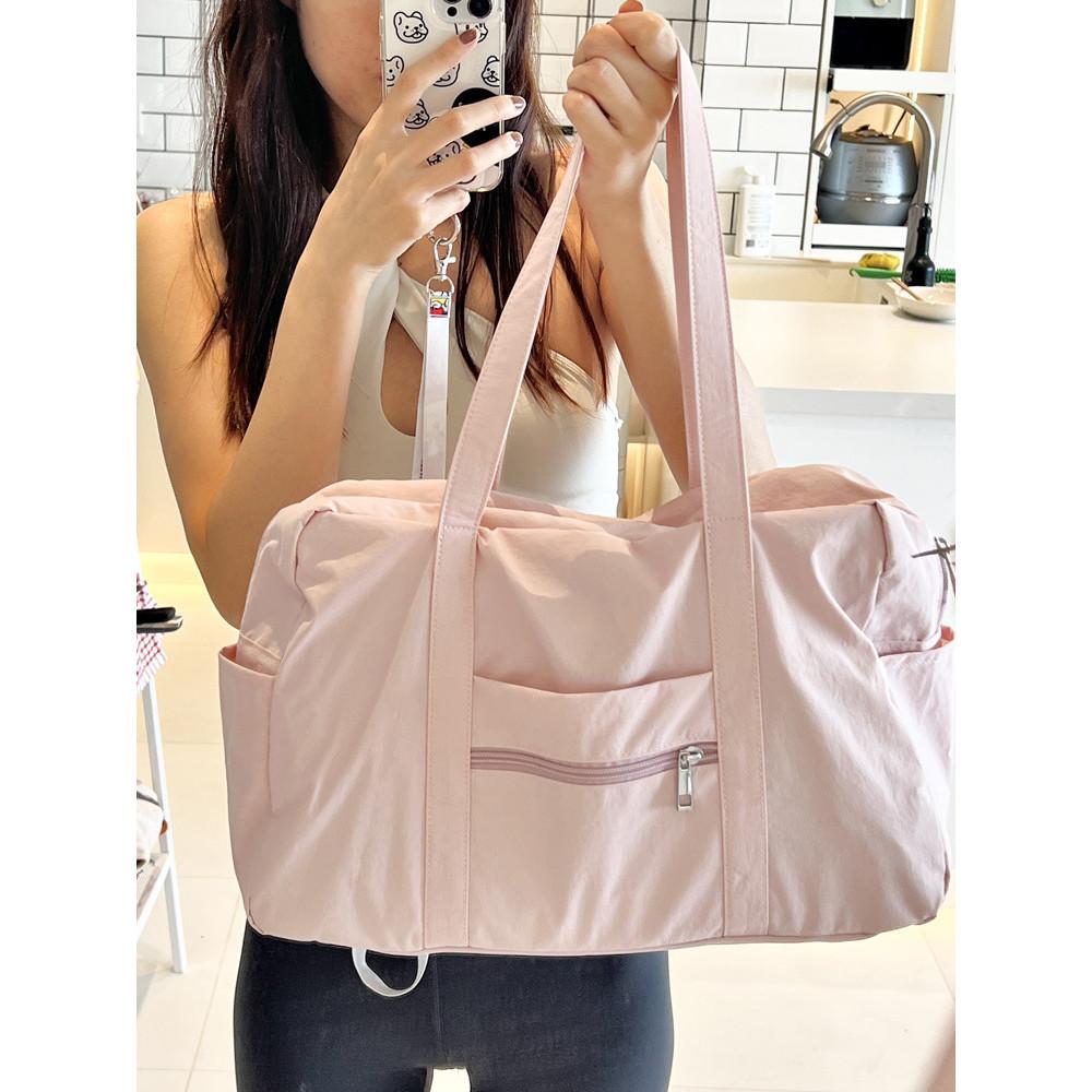 IELGY Large Capacity Tote Lightweight Nylon Travel Sports Gym Bag Three Colors
