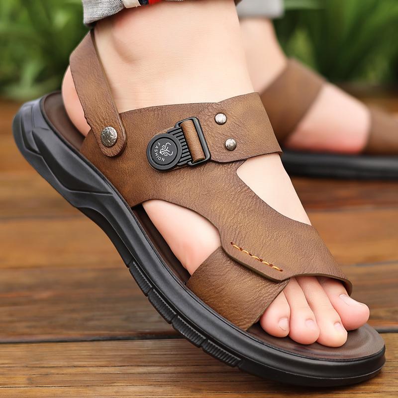 Men Leather Outdoor Sandals Lightweight Comfortable Anti Slip Soft Sole Beach Walking Travel Summer Casual Footwear Everyday Wear