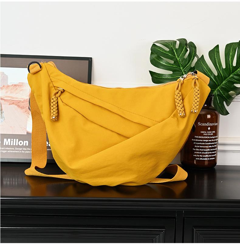 Women s Crossbody Dumpling Bag Versatile Solid Color Casual Sports Shoulder Bag 1485₽