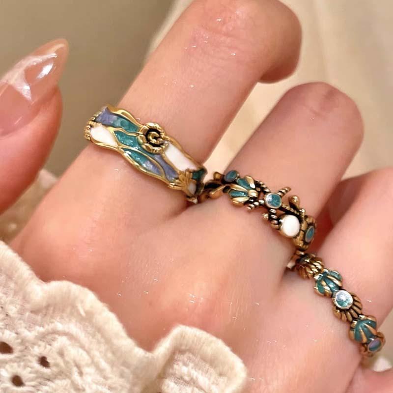 Retro Starfish & Seashell Pearl Enamel Ring for Women - Stacking Finger Accessory