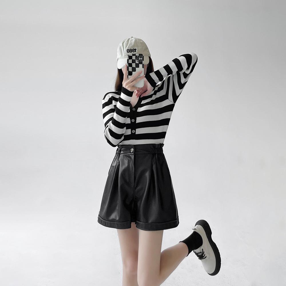 Pantalones cortos de cuero de PU para mujer, nuevos pantalones cortos de cintura alta a la moda, pantalones holgados de pierna ancha, pantalones cortos negros de estilo urbano vintage