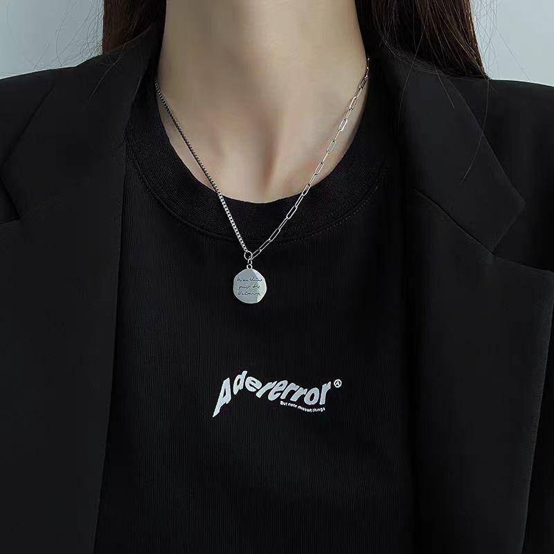 Women's Hip Hop Clavicle Chain with Metal Round Tag Pendant