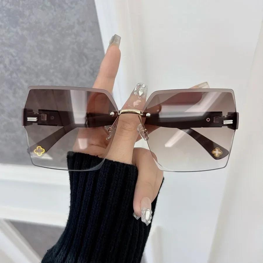 Personality Square Sunglasses Women Men Gradient Sun Glasses Female Male Designer Brand Classic Travel Outdoor