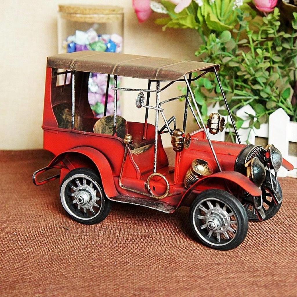 Vintage Iron Art Old Car Model Craft Desktop Ornament Toy Collection Gift Home Bedroom Desktop Mini Car Handicrafts Decoration