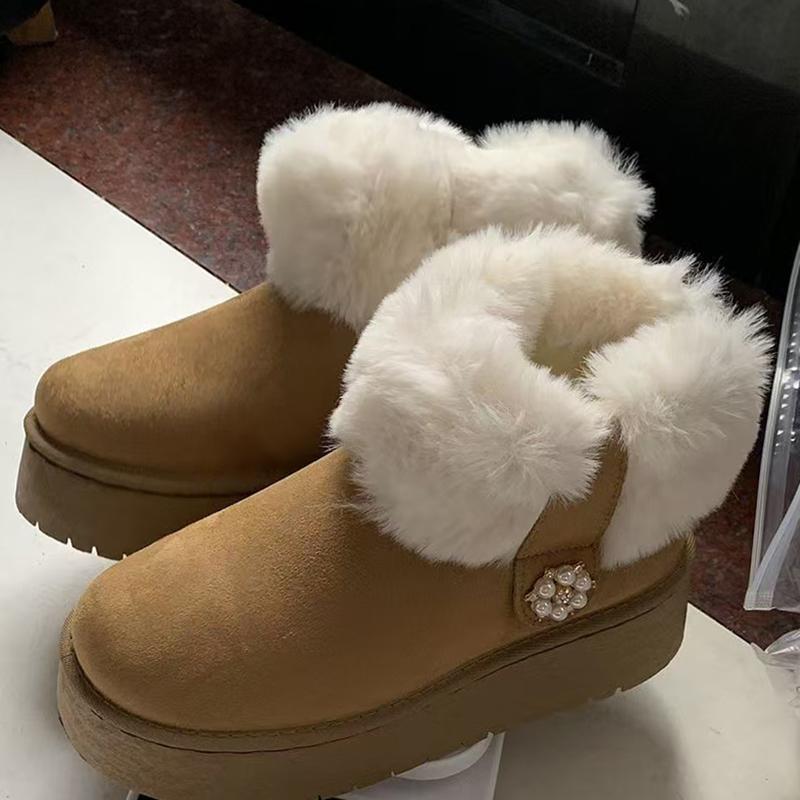Furry Soft Thick Bottom Snow Boots Women 2025 Winter Warm Fluffy Fur Ankle Boots with Platform Pearl Decoration Designer Shoes