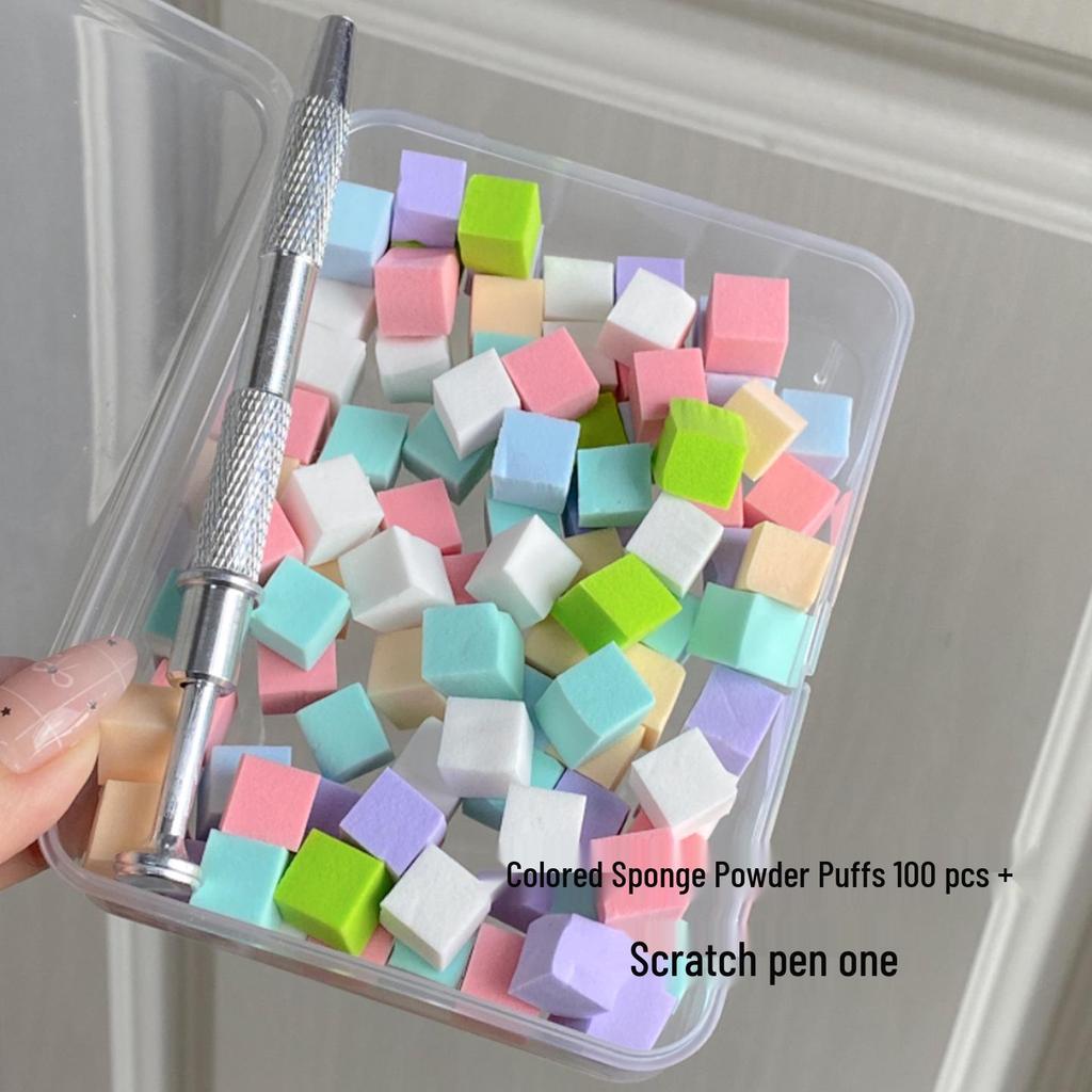 Mini pinzeta s jednorázovými houbičkami na roztírání korektoru a tvářenky