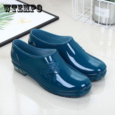 Frühlings- und Sommerregenstiefel Damenmode Low-Top-Stiefel Kurze Röhre Küche Rutschfeste Wasserschuhe Flacher Mund Arbeitsschuhe Gummiüberschuhe