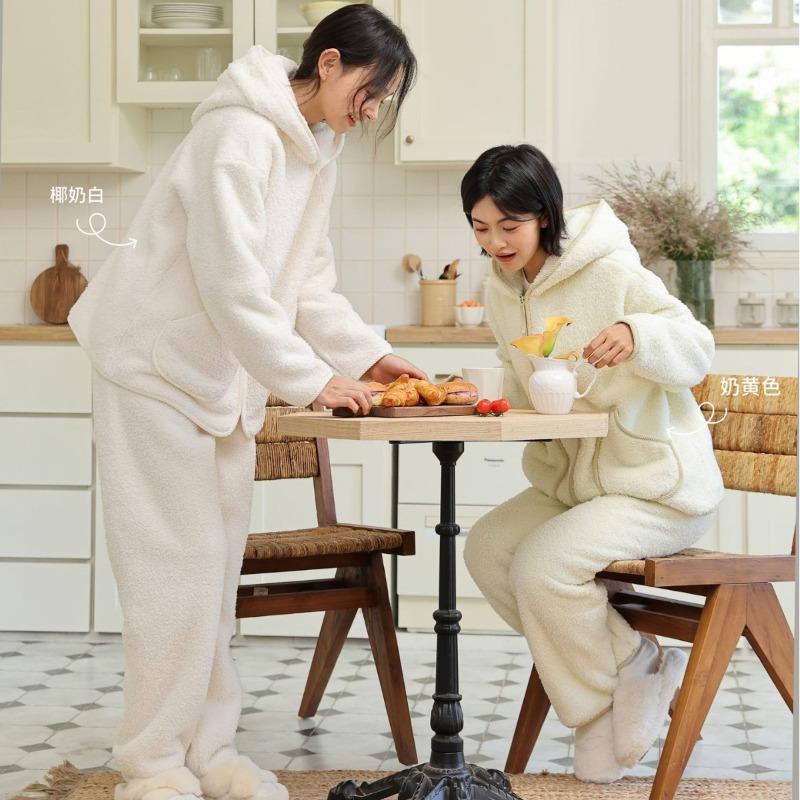 2 Warm velvet loungewear women's cardigan hooded zipper set can be worn outside, comfortable and warm thickened pajamas, new winter models