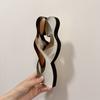 2D Flat Printing Desktop Decoration Wooden Statue Of Two People Embracing Each Other Household Decoration Ornaments Wedding Gifts