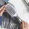 Pettine Bi-facciale per lo Styling dei Capelli per Uomini e Donne - Lisciante, Districante e Volumizzante con Denti Curvi per Pompadour, Onde, Controllo dell'effetto crespo e Massaggio del Cuoio Capelluto
