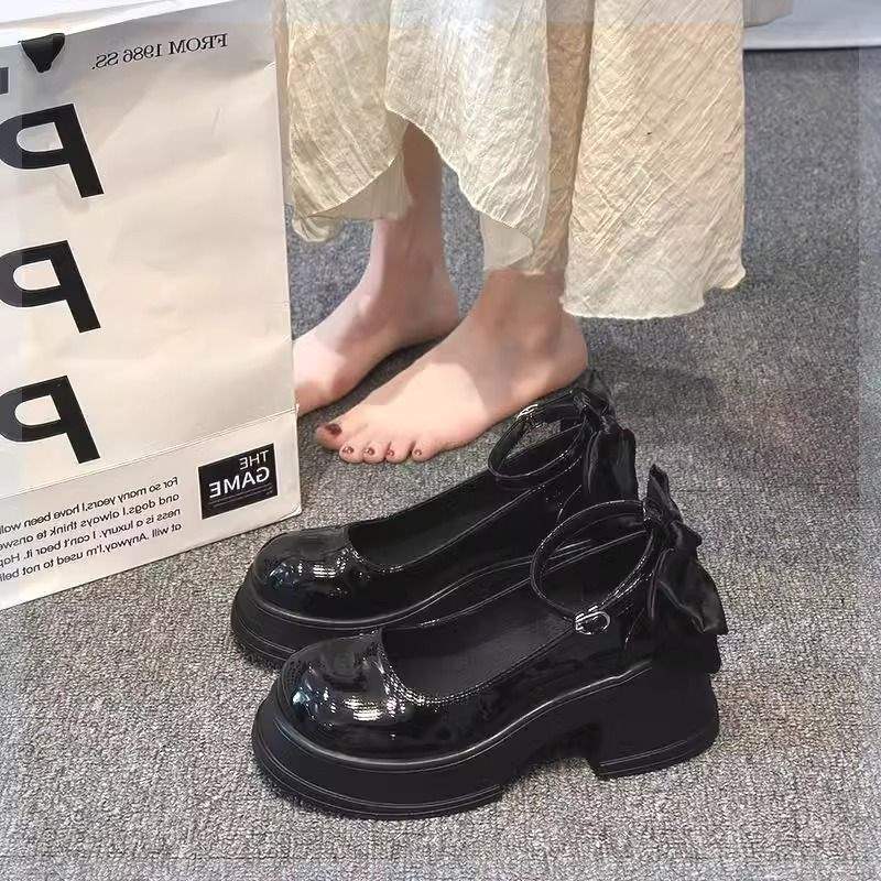 Pearl small leather shoes women's spring and autumn 2025 new platform with skirt high heel single shoes thick heel French Mary Jane shoes