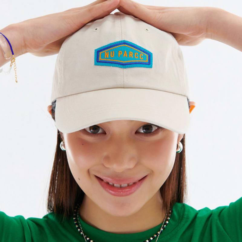 NU PARCC Unisex Logo Baseballkappe - Beige