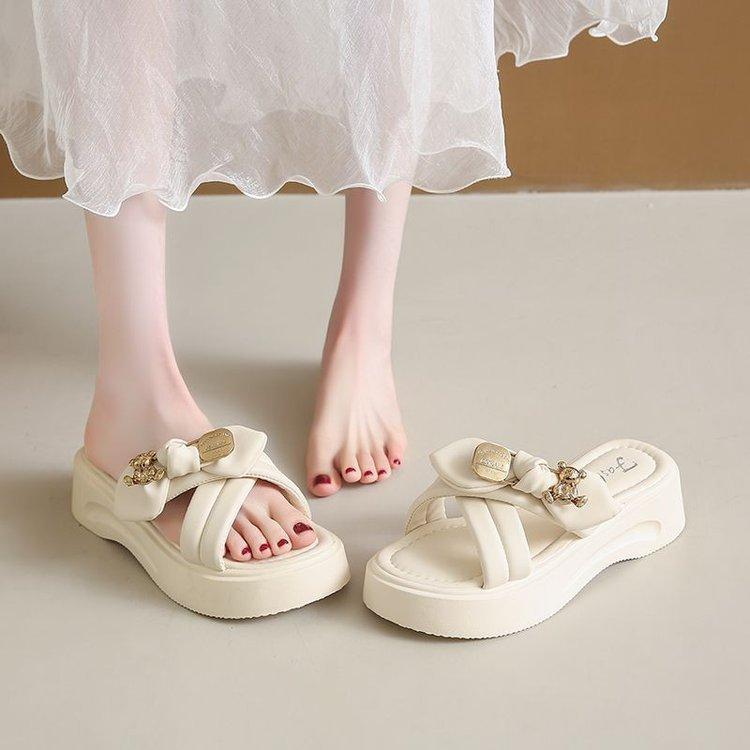 Fairy Wind Thick-bottomed Cool Slippers Female Summer Wear 2025 New with Skirt Soft-bottomed Casual Muffin Beach Slippers