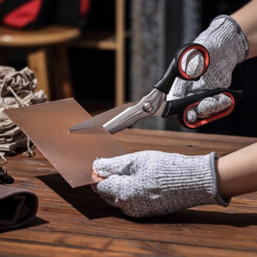 LIVINGO Damascus Scissors - Premium Heavy-Duty Steel, Sharp Blades, Ideal for Cutting Fabric, Cardboard, and Metal Wire, Retro Industrial Design, with