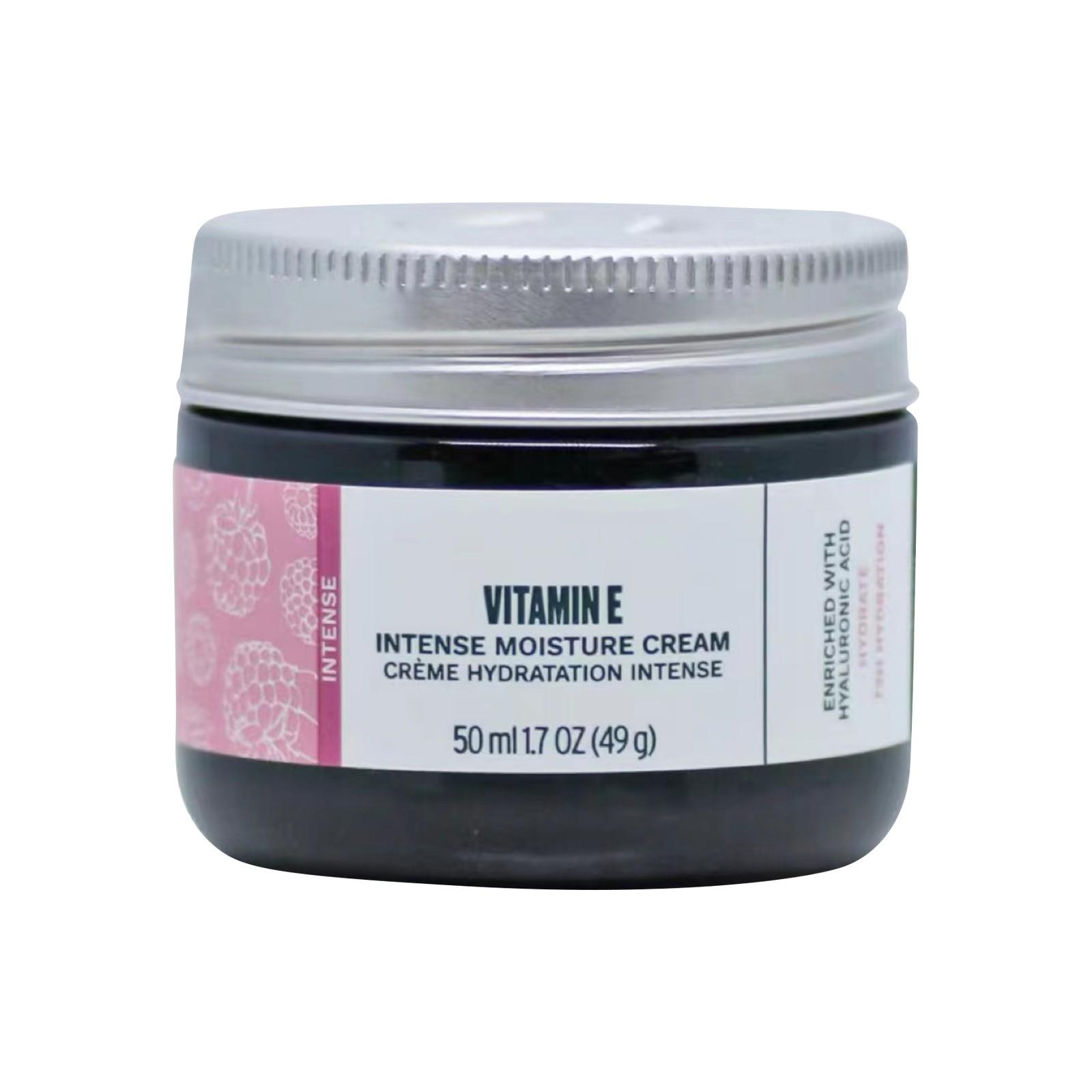 

Осветляющий и отбеливающий увлажняющий гель-крем дневной крем 50 мл One Size