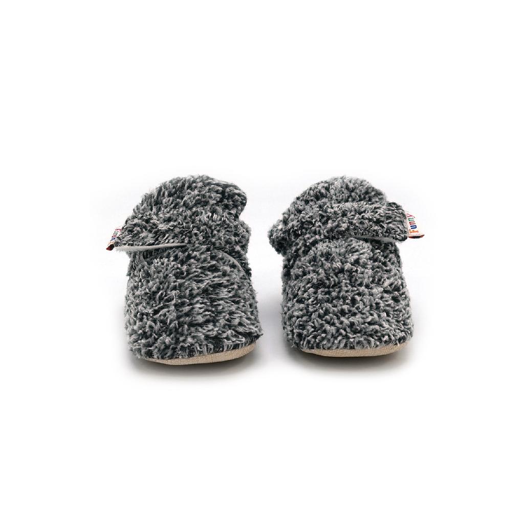 Pandouff confortabil cu finisaj fleece, flexibil, ergonomic, talpă moale, design special, păr organic confortabil