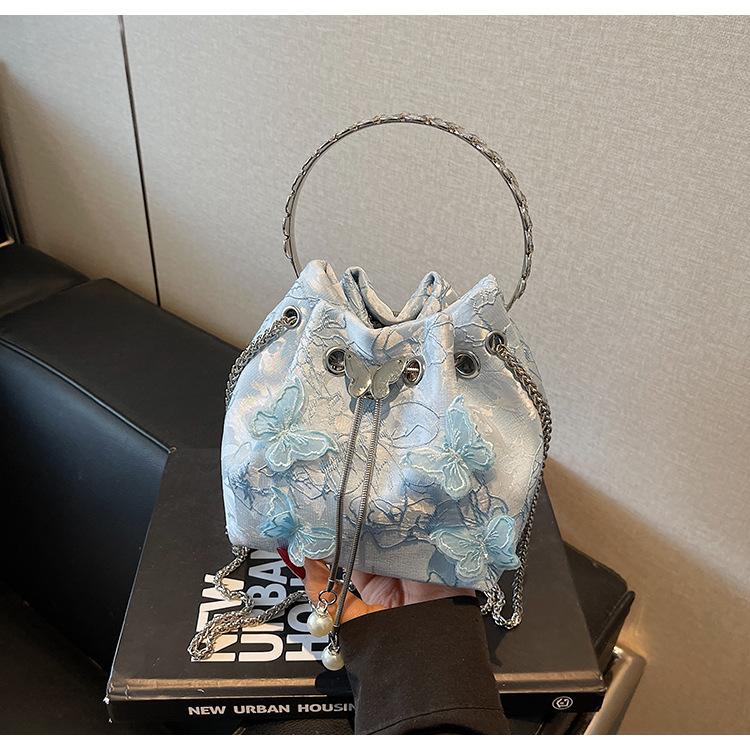 Trend hand-carried bucket bag women's new versatile chain commuter to work shoulder messenger bag