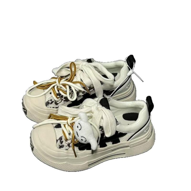 Plum blossom canvas shoes thick soles increase height and breathability niche Xiaobai casual shoes tide