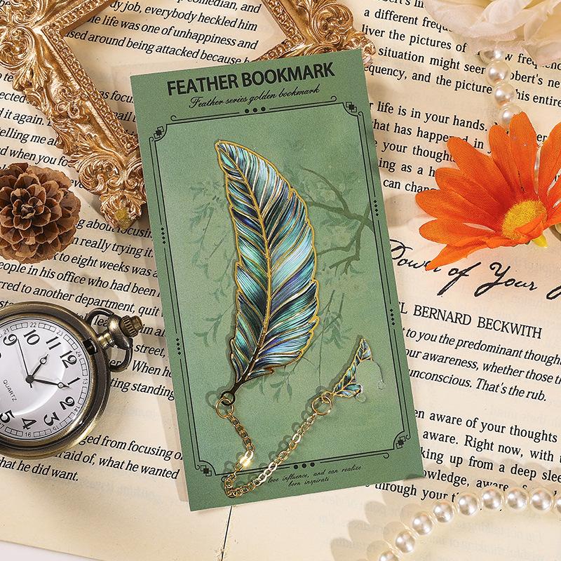 Vintage Feather Gold Stamped Metal Bookmark with Metal Chain Pendant Exquisite Bookmark Book Page Divider Office Stationery