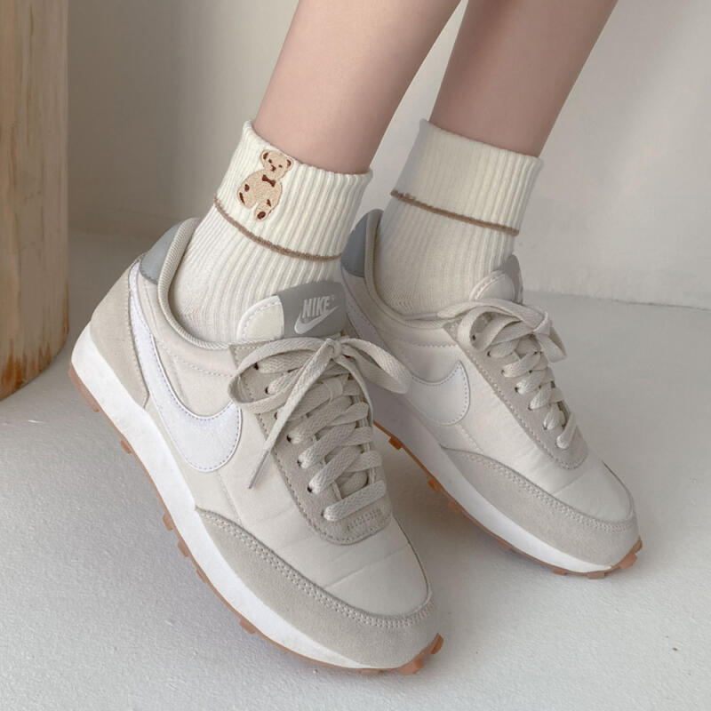 Golden Bear Embroidered Pointed Golji Mid-Calf Ankle Socks beige