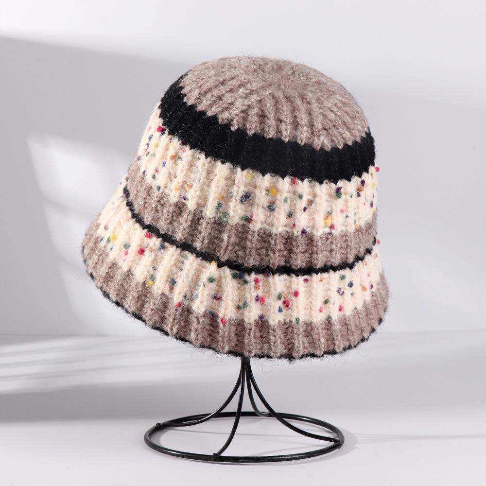 

Женская осенне-зимняя вязаная шапка корейская версия полосатая теплая пряжа шляпа-ведро One Size хаки